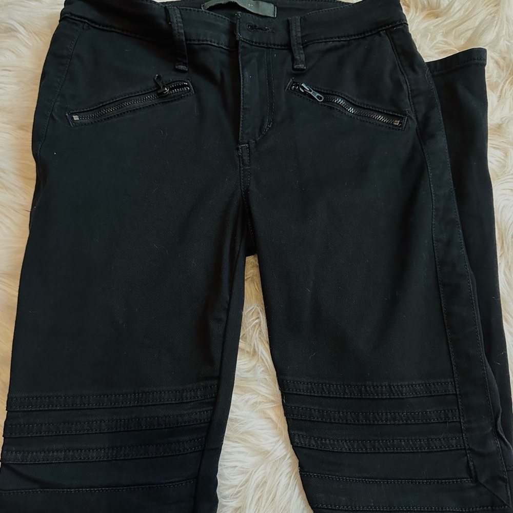 Joe’s skinny black moto jean zip ankle